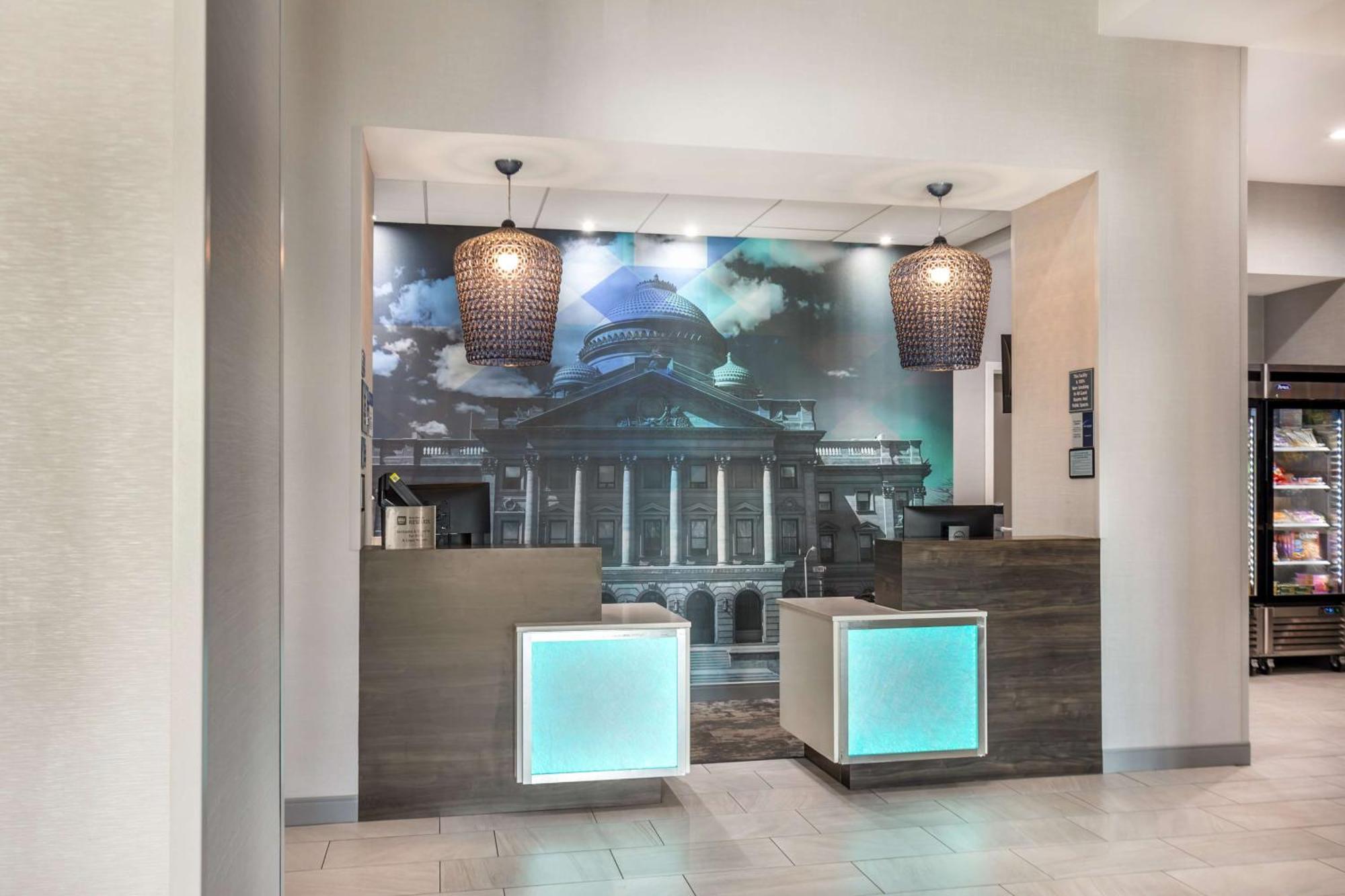 Best Western Plus Wilkes Barre-Scranton Airport Hotel Pittston Buitenkant foto