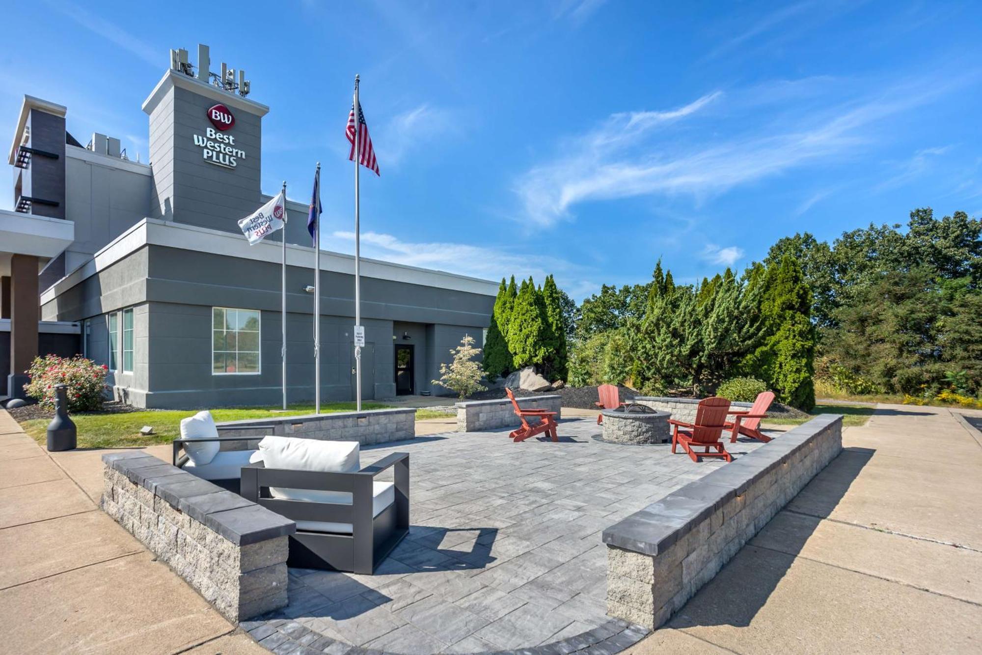 Best Western Plus Wilkes Barre-Scranton Airport Hotel Pittston Buitenkant foto