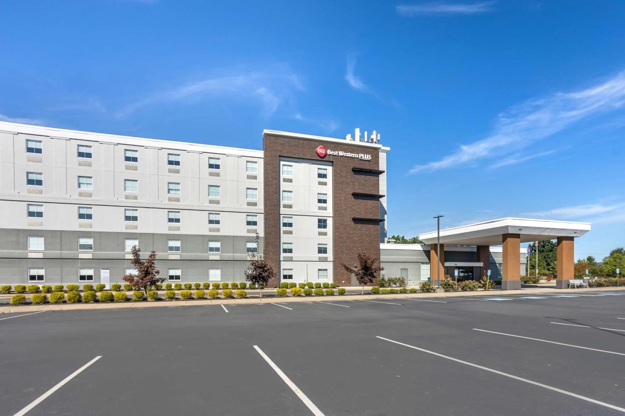 Best Western Plus Wilkes Barre-Scranton Airport Hotel Pittston Buitenkant foto